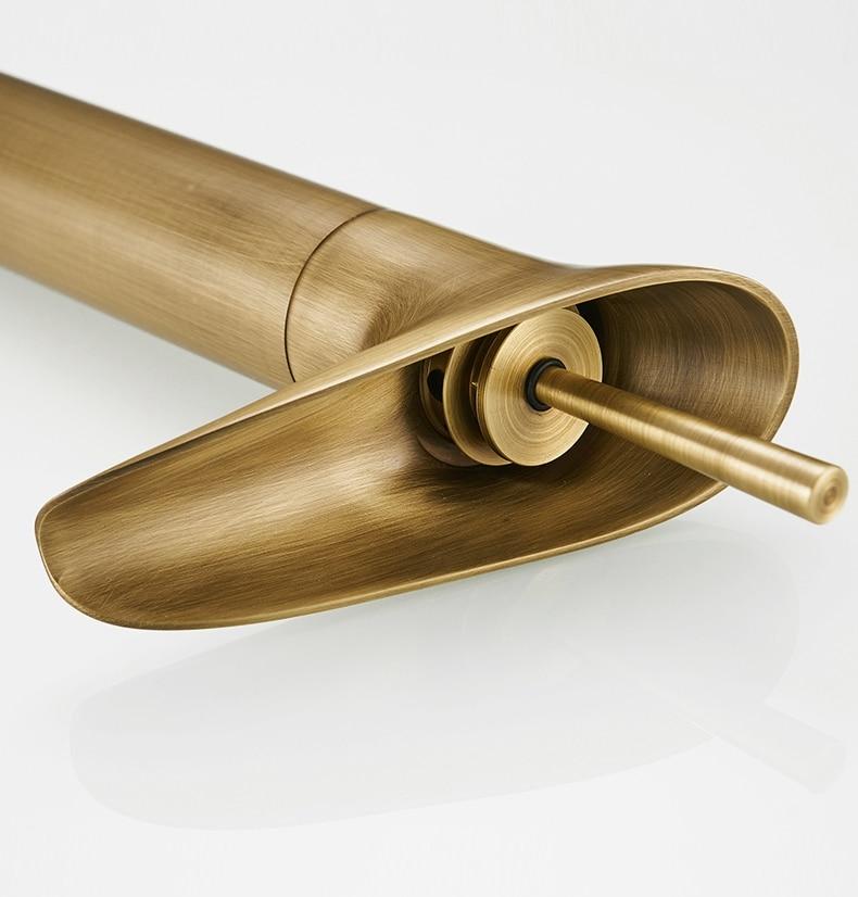 Clifton - Elegant Single-Lever Waterfall Bathroom Faucet